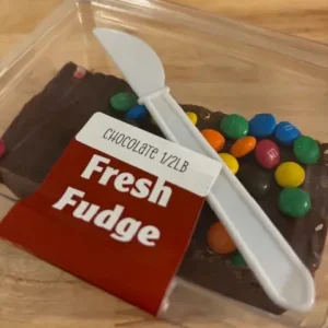 chocolate fudge with mini m&ms | classic chocolate homemade fudge